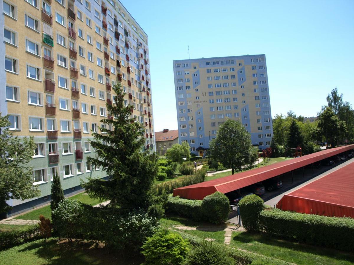Apartament Familijny オルシュティン エクステリア 写真